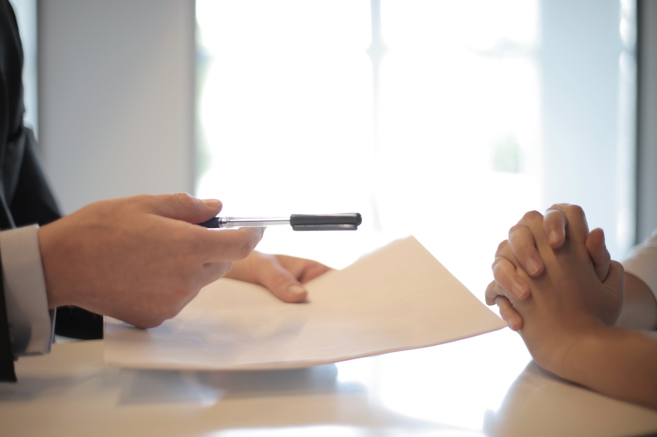 How Long After A Person Dies Will Beneficiaries Be Notified?